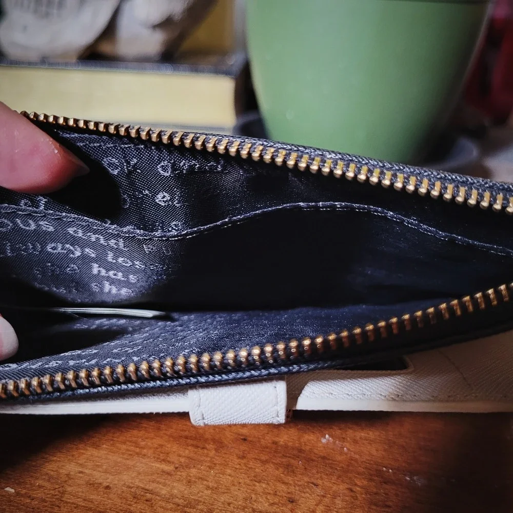 Kate Spade NY Black Red Wristlet Wallet Zip Clutch Leather Card Holder Slim